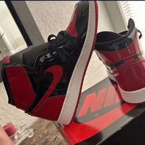 NIKE AIR JORDAN 1 . NEW!!
